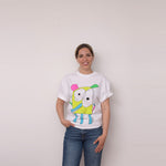 Nazli wearing the Shmiggy T-shirt, full length