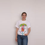 Nazli wearing the Shmiz T-shirt, full length